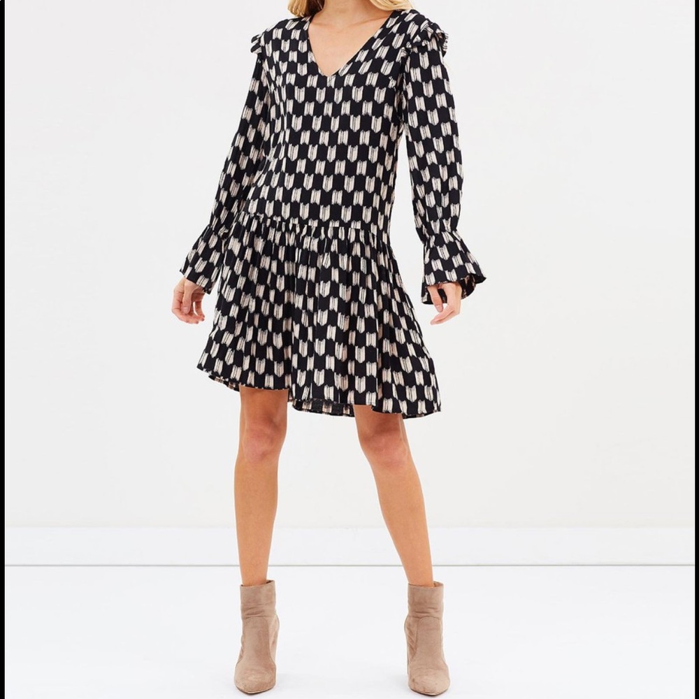NWT Solito Valerie Frill Ruffle Dress Size Small